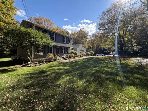 Exterior - 495 Main St, Hamden, CT 06514 photo 2 of 11