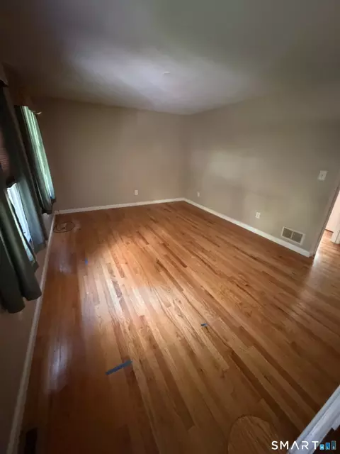 Living - 495 Main St, Hamden, CT 06514 photo 1 of 5