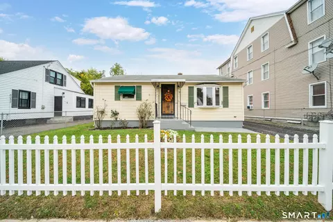 30 Knoll St, Waterbury, CT 06705