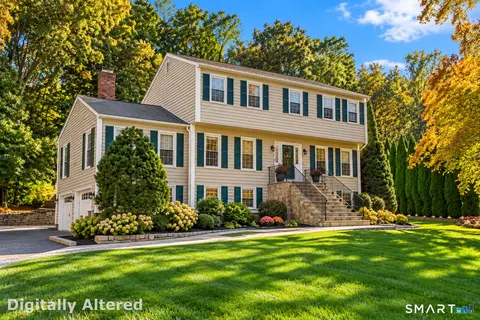 30 Cannonball Dr, Danbury, CT 06810