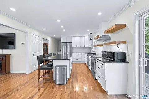 Kitchen - 20 Park Dr, Chaplin, CT 06235 photo 3 of 9