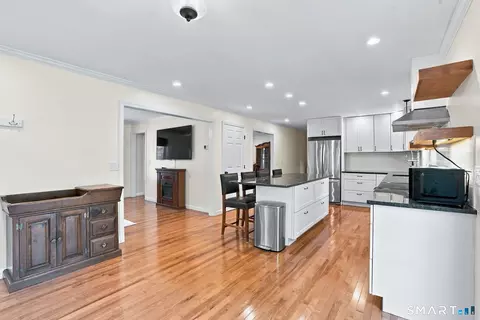 Kitchen - 20 Park Dr, Chaplin, CT 06235 photo 8 of 9