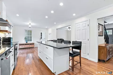 Kitchen - 20 Park Dr, Chaplin, CT 06235 photo 4 of 9