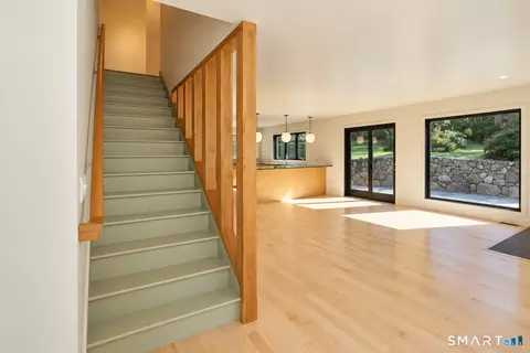 Entry Way - 55 Mount Tom Passway Passway, Morris, CT 06763 photo 1 of 2