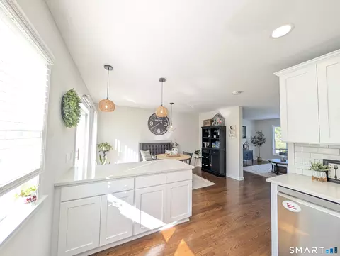 15 Scuppo Rd #102, Danbury, CT 06811