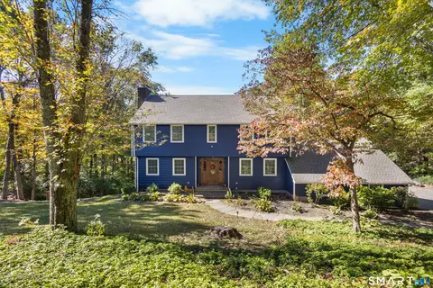 67 Flanders Rd, Woodbury, CT 06798