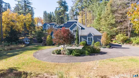 Exterior - 117 Alberts Hill Rd, Sandy Hook, CT 06482 photo 2 of 5