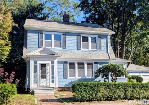 155 Moody Ave, Fairfield, CT 06825