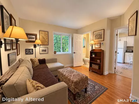 Living - 8 Driftway Rd #E1, Danbury, CT 06811 photo 2 of 3