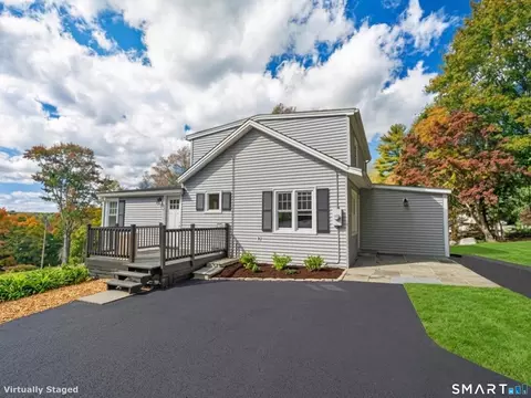 20 Fulton Dr, New Fairfield, CT 06812
