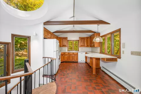 Kitchen - 84 Turtleback Rd, Wilton, CT 06897 photo 3 of 3