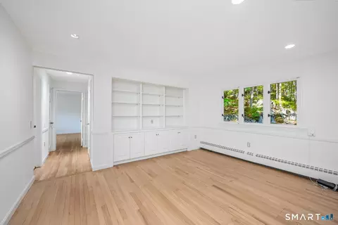 Living - 84 Turtleback Rd, Wilton, CT 06897 photo 3 of 4