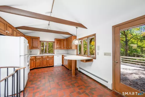 Kitchen - 84 Turtleback Rd, Wilton, CT 06897 photo 1 of 3