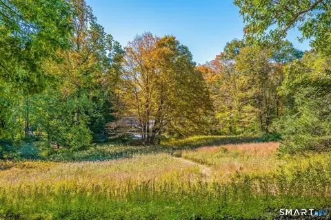 Exterior - 84 Turtleback Rd, Wilton, CT 06897 photo 10 of 10