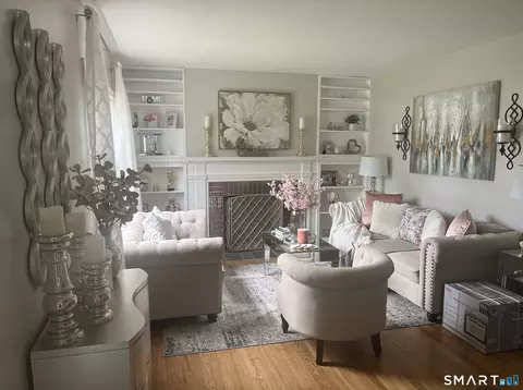 Living - 312 Battis Rd, Hamden, CT 06514 photo 2 of 5