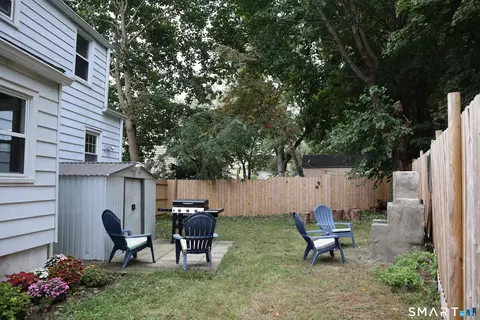 Exterior - 312 Battis Rd, Hamden, CT 06514 photo 6 of 8