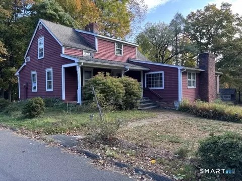 137 E Hunting Ridge Rd, Stamford, CT 06903