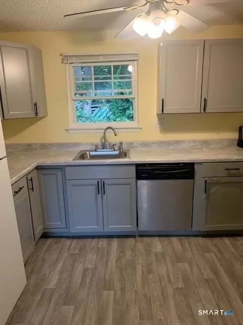 93 Sigwin Dr #93, Wallingford, CT 06492 photo 5