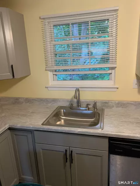 93 Sigwin Dr #93, Wallingford, CT 06492 photo 8
