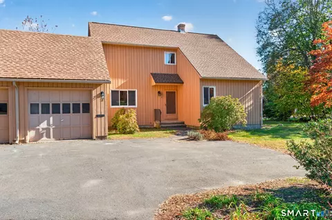 2 Hazel Ct #2, Simsbury, CT 06070
