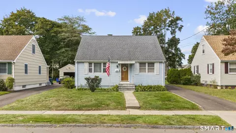 135 Legion Ave, Stratford, CT 06614