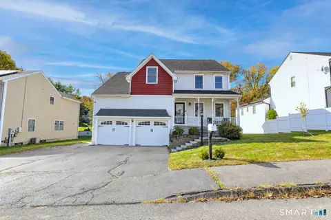 Exterior - 39 Regency Hl, Waterbury, CT 06708 photo 1 of 7