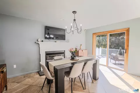 Dining - 39 Regency Hl, Waterbury, CT 06708 photo 1 of 2