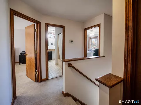 Entry Way - 39 Regency Hl, Waterbury, CT 06708 photo 4 of 4