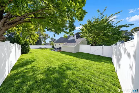 Exterior - 18 Maple St, Trumbull, CT 06611 photo 4 of 6