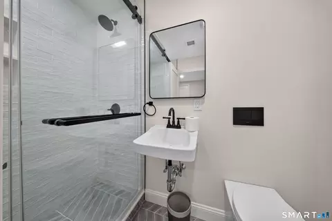 Bath - 18 Maple St, Trumbull, CT 06611 photo 4 of 4