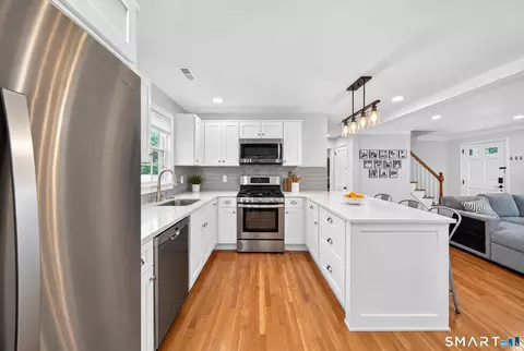 Kitchen - 18 Maple St, Trumbull, CT 06611 photo 4 of 6