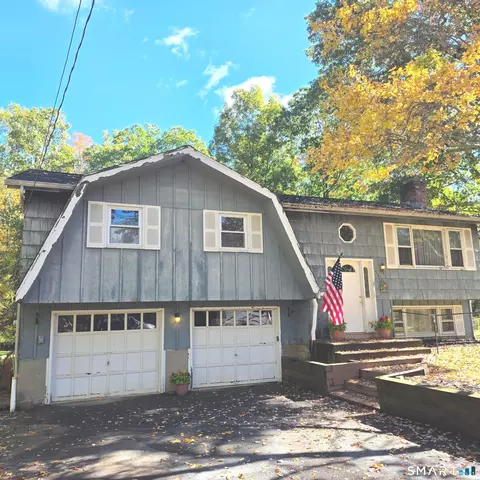 50 Saint Moritz Cir, Willington, CT 06279