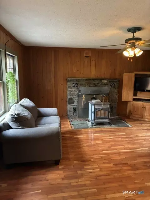 Living - 9 Birch Hill Rd, Morris, CT 06763 photo 2 of 2