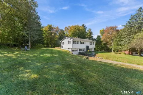 Exterior - 7 Sessions Dr, Central Village, CT 06332 photo 5 of 14