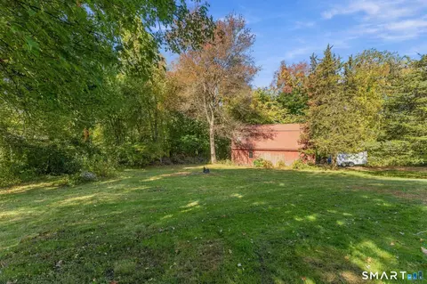 Exterior - 7 Sessions Dr, Central Village, CT 06332 photo 11 of 14