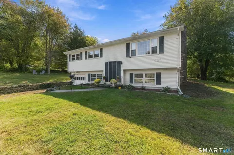Exterior - 7 Sessions Dr, Central Village, CT 06332 photo 14 of 14