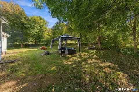 Exterior - 7 Sessions Dr, Central Village, CT 06332 photo 9 of 14