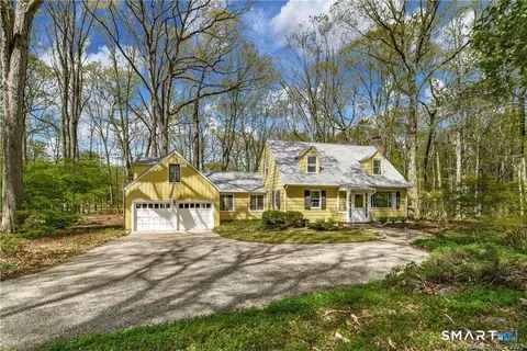 792 Smith Ridge Rd, New Canaan, CT 06840