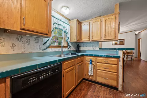 Kitchen - 1 Naomi Dr Ext #LOT B, Ledyard, CT 06339 photo 3 of 5