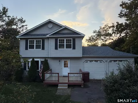 6 High Ridge Rd, Naugatuck, CT 06770
