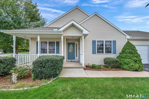 15 Farm Brook Ln #15, Vernon, CT 06066