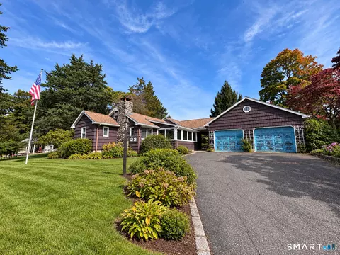 22 Southview Rd, New Fairfield, CT 06812