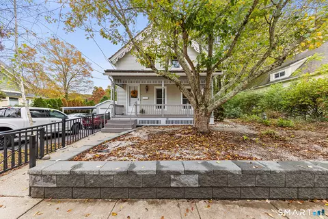 81 Smith Ave, Norwich, CT 06360