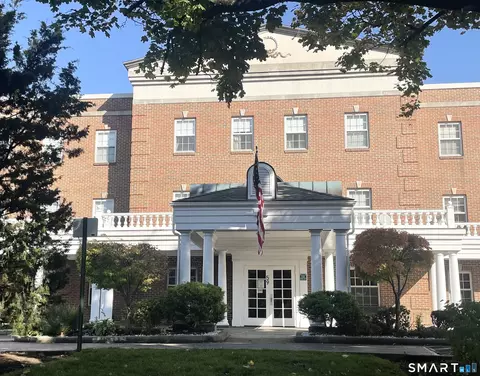 59 Courtland Ave #2M, Stamford, CT 06902