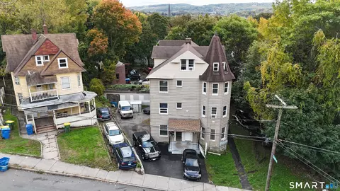 114 Walnut St, Waterbury, CT 06704