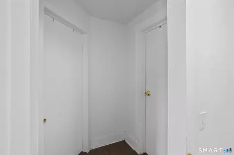 Entry Way - 87 Webb St, Hamden, CT 06517 photo 5 of 5