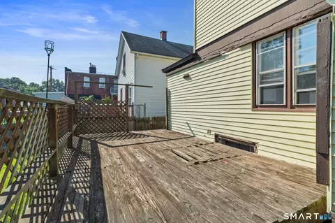 Exterior - 87 Webb St, Hamden, CT 06517 photo 4 of 8
