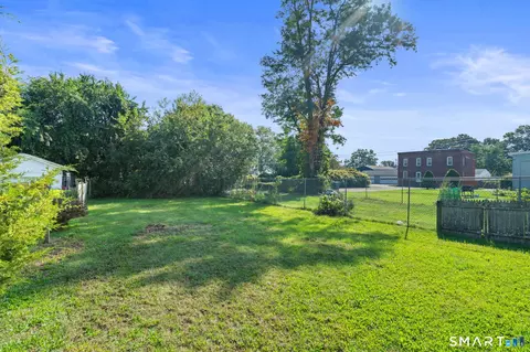 Exterior - 87 Webb St, Hamden, CT 06517 photo 7 of 8