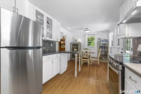 Kitchen - 16 Tamarac Dr, Madison, CT 06443 photo 2 of 5
