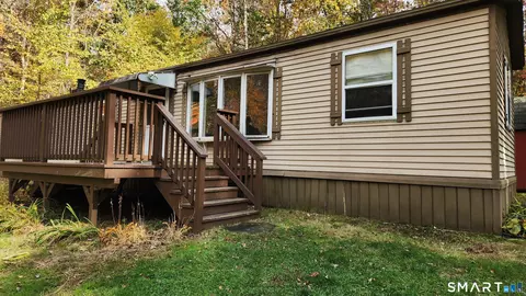 32 Hall Rd, Chaplin, CT 06235